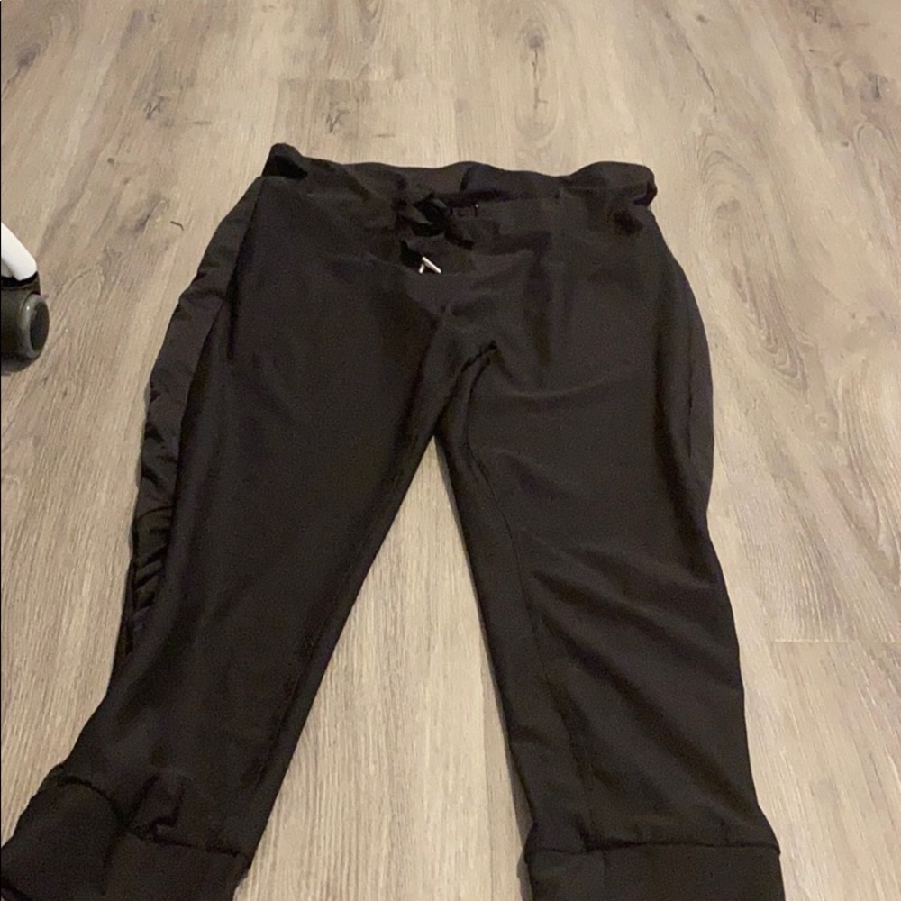 Black leggings